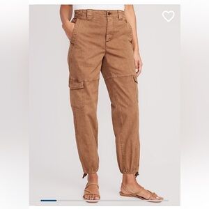 ☀️ Old Navy • High Waisted Barrel-Leg Cargo Ankle Pants